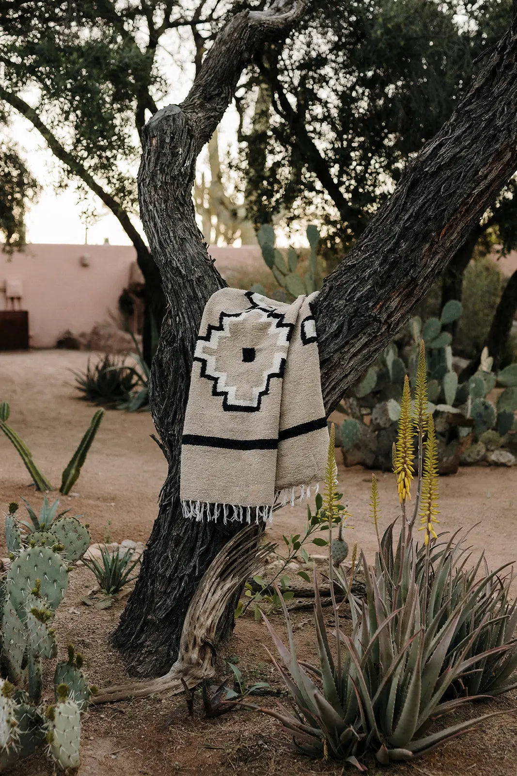 Tres Cruces | Handwoven Blanket